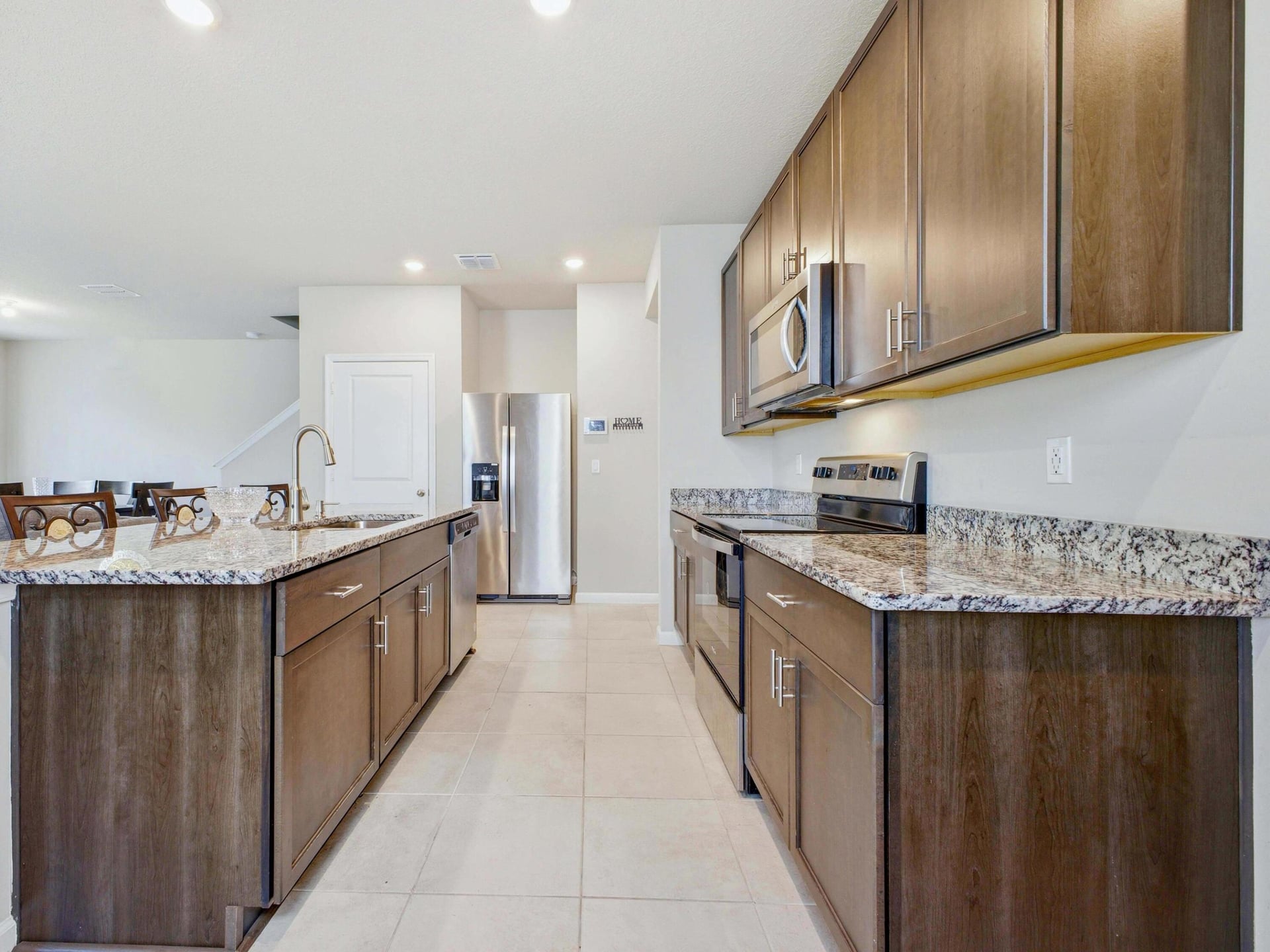 Residence photo 8