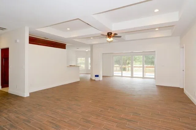 Residence photo 2