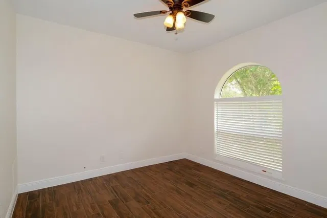 Residence photo 4