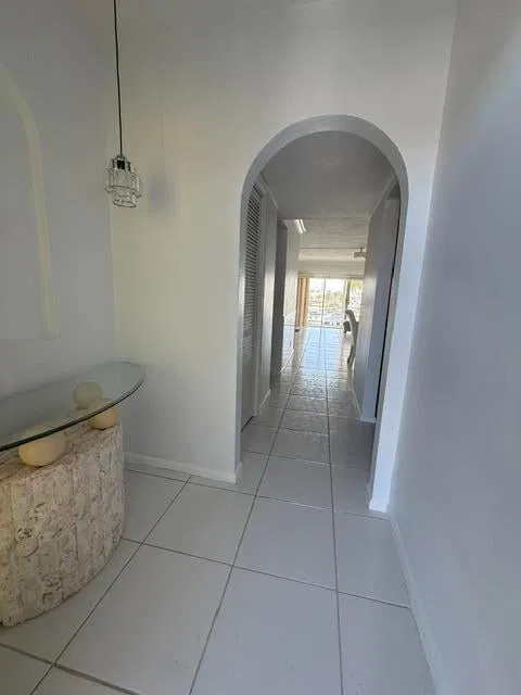  Unit 304 photo 6