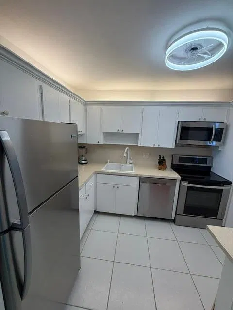  Unit 304 photo 8