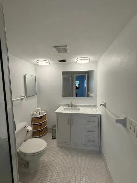  Unit 304 photo 17