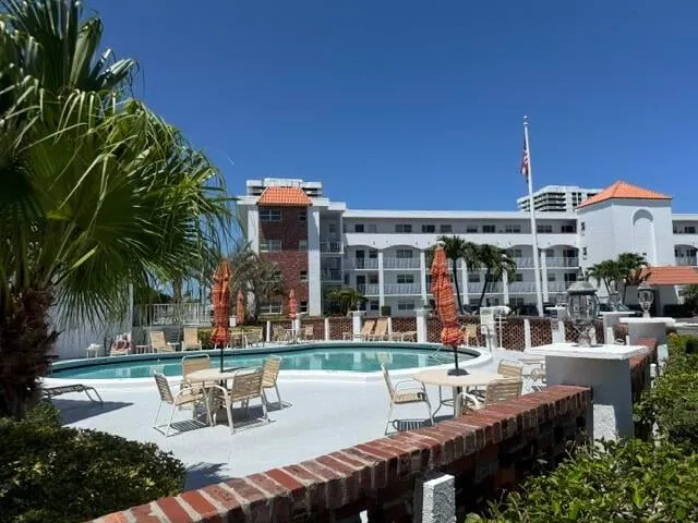  Unit 304 photo 35