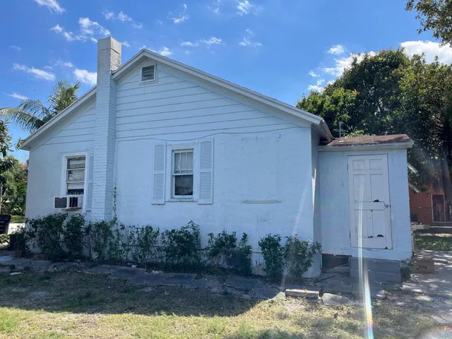 Residence photo 5