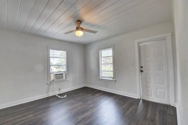 Residence photo 7