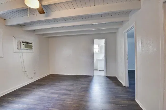 Residence photo 14
