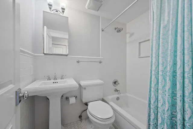 Unit 3232 photo 19