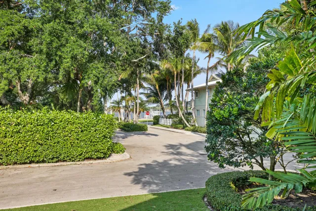 SoSo West Palm Beach Residence photo 12