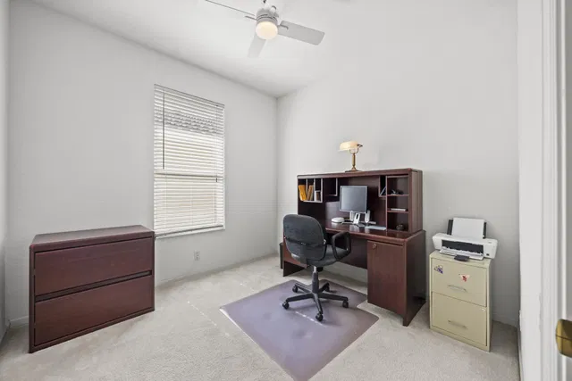 Residence photo 23