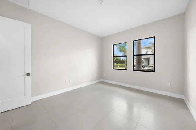 Residence photo 15