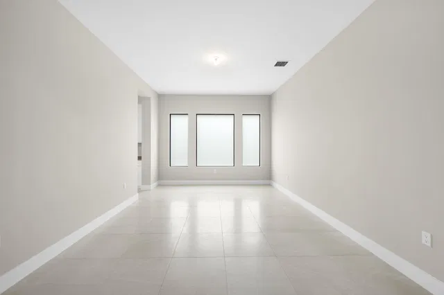 Residence photo 19