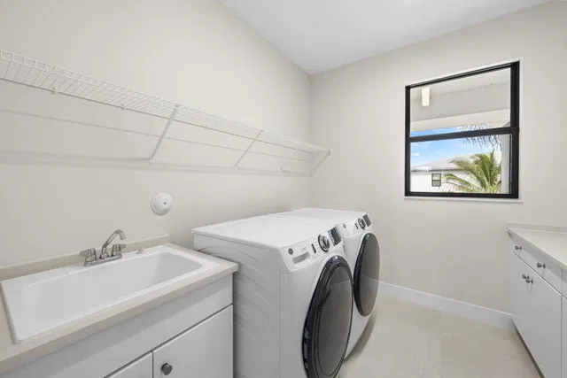 Residence photo 27