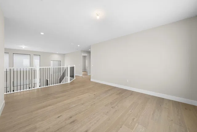 Residence photo 32