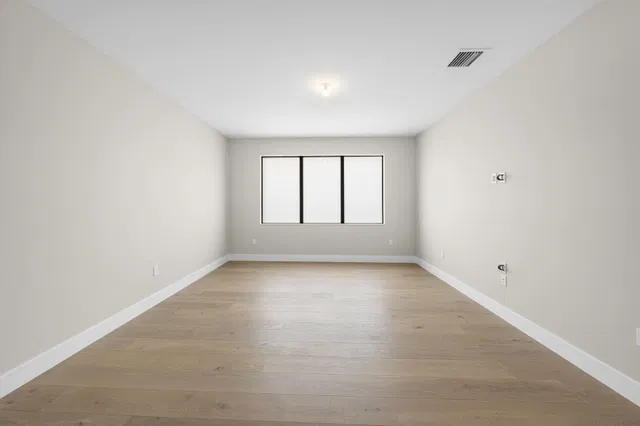 Residence photo 34
