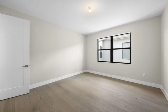 Residence photo 35