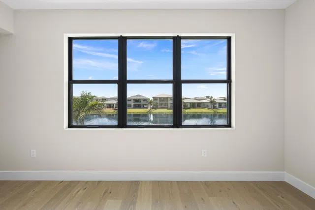 Residence photo 41