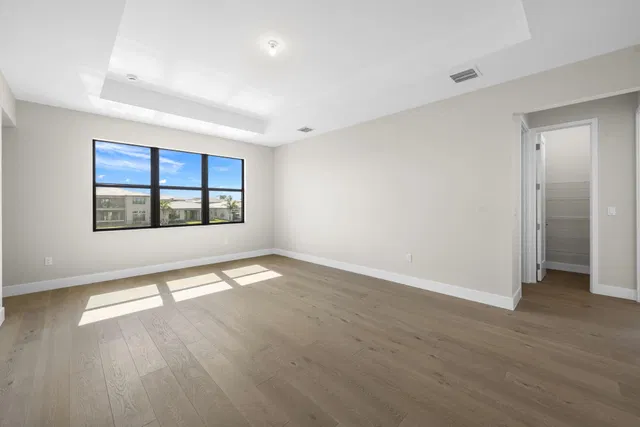 Residence photo 48