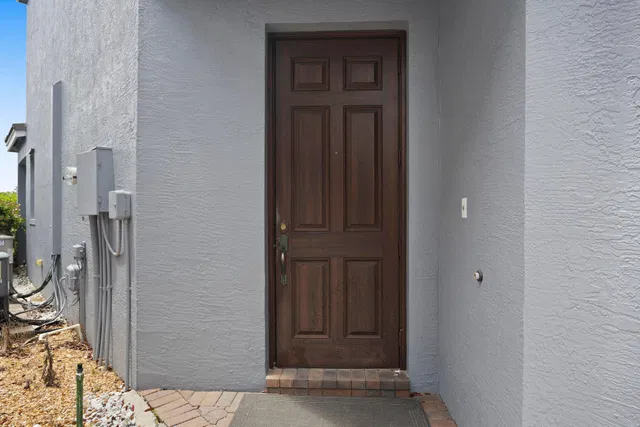 Residence photo 4