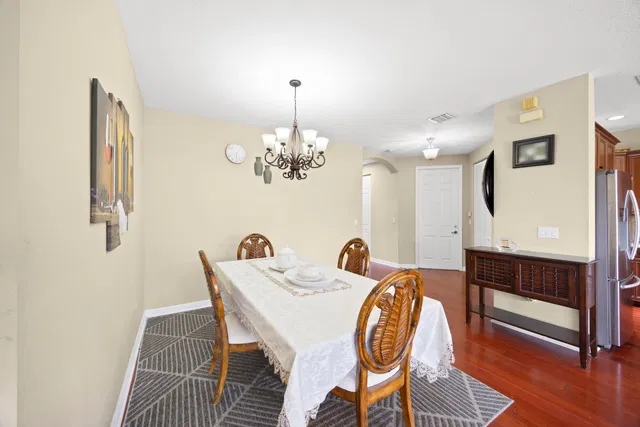 Residence photo 10