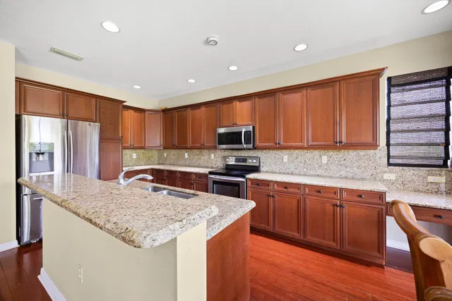 Residence photo 22