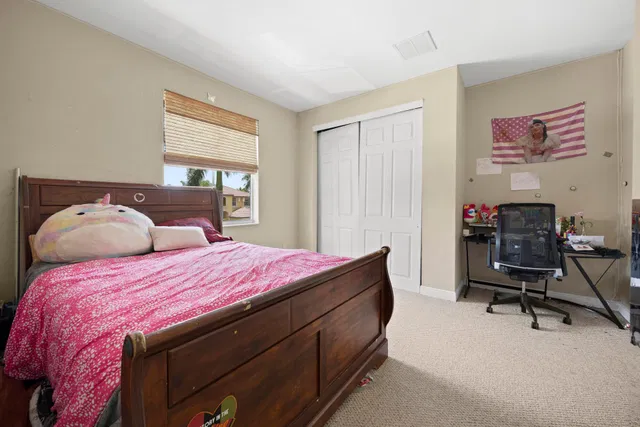 Residence photo 34