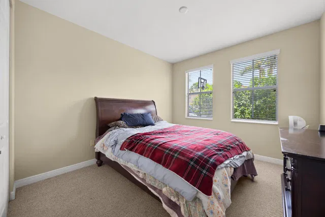 Residence photo 36