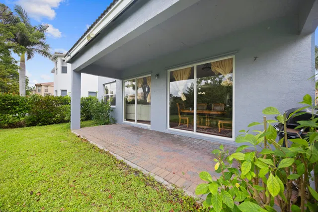 Residence photo 54