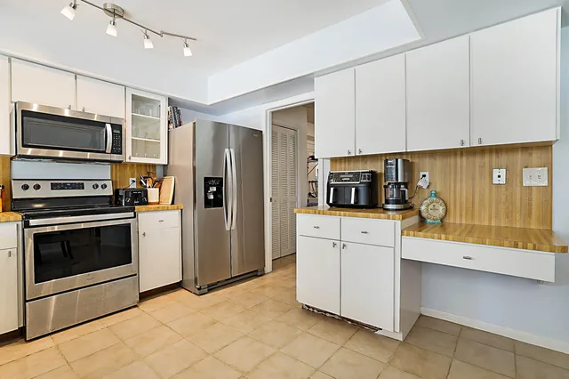  Residence photo 17