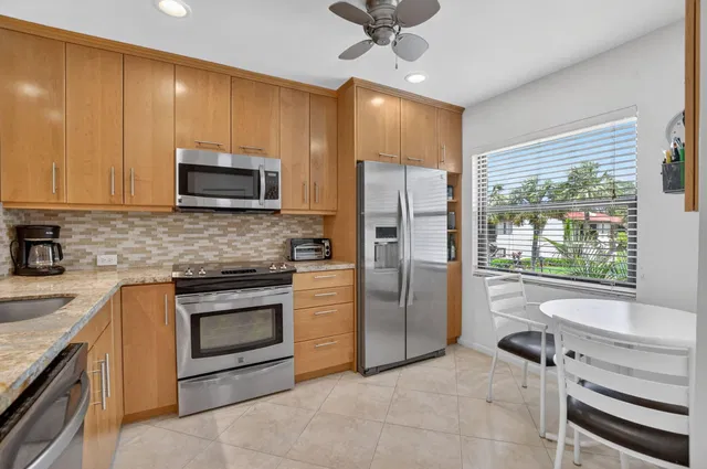 Boca Lago Country Club Homes Unit D photo 6
