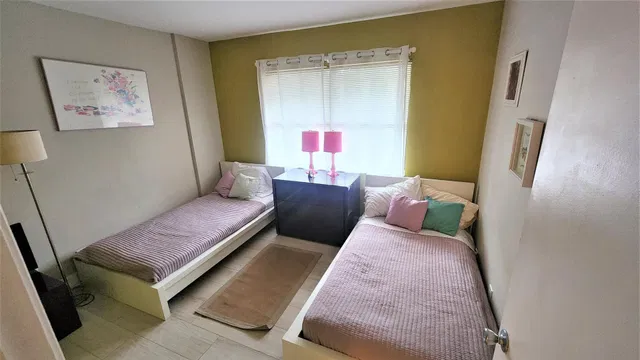 Unit 7201 photo 15