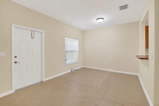  Residence photo 9