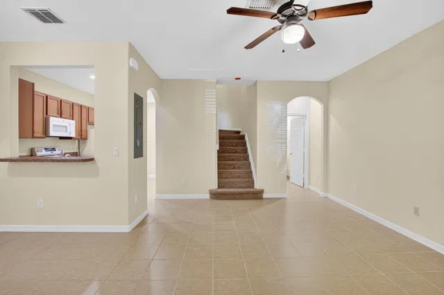  Residence photo 15