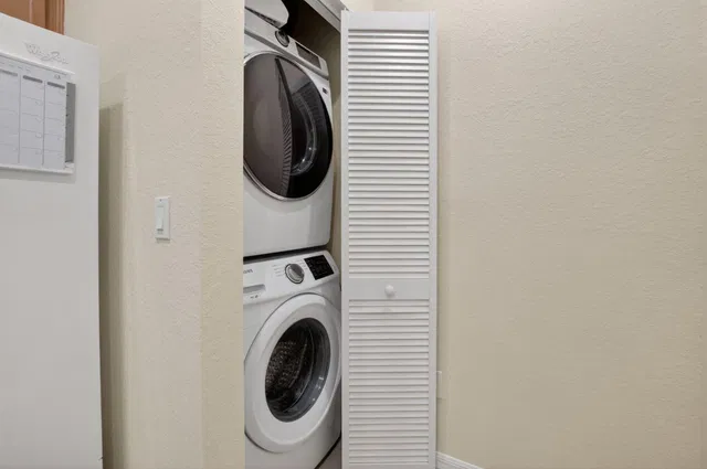  Residence photo 27