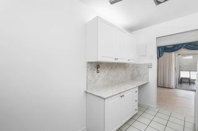 Unit 193 photo 19