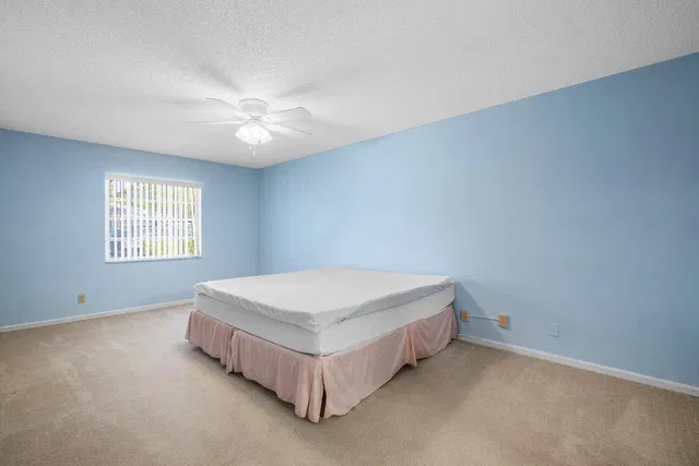 Unit 193 photo 23