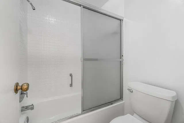 Unit 193 photo 28