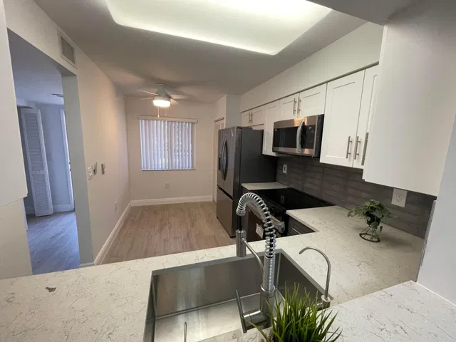 Unit 202 photo 2