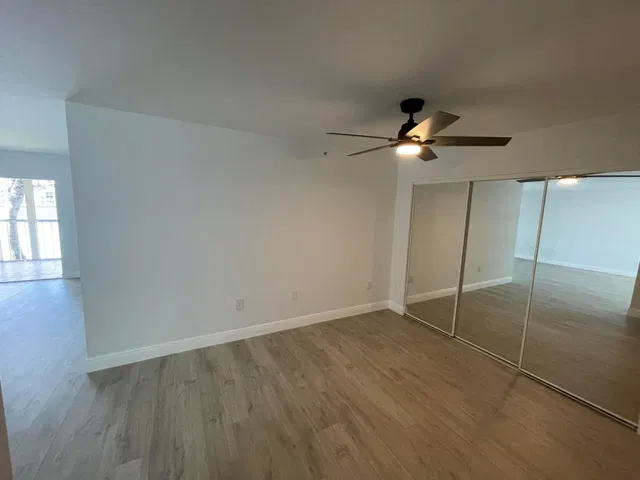 Unit 202 photo 11