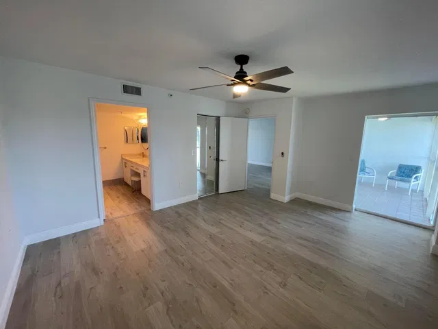 Unit 202 photo 14