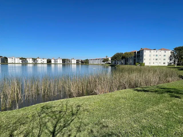 Unit 202 photo 42