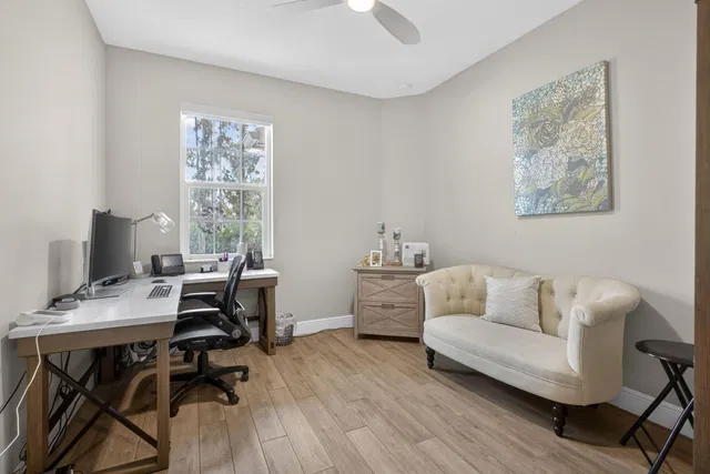 Residence photo 34