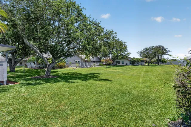  Residence photo 4