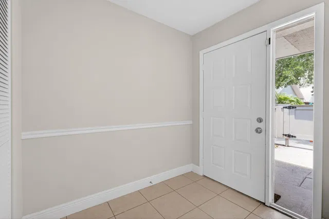  Residence photo 11