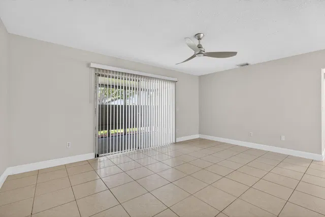 Residence photo 13