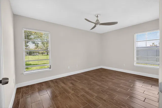  Residence photo 30
