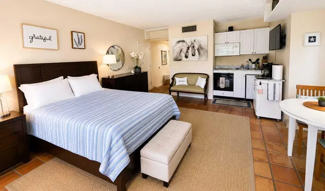 Unit 216 photo 2