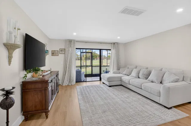 Boca Lago Country Club Homes Unit 23e photo 6