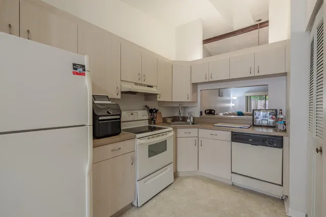 Unit 123d photo 11
