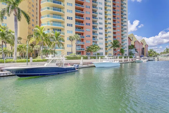 Marina Grande on the Ocean Unit 1716 photo 4