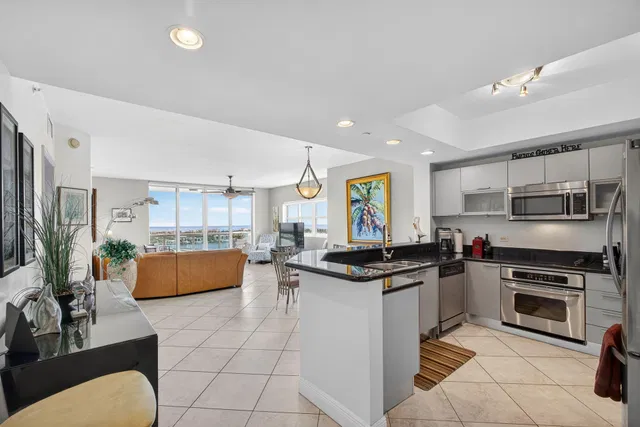 Marina Grande on the Ocean Unit 1716 photo 9